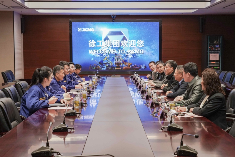 校领导带队赴徐州重型机械有限公司调研